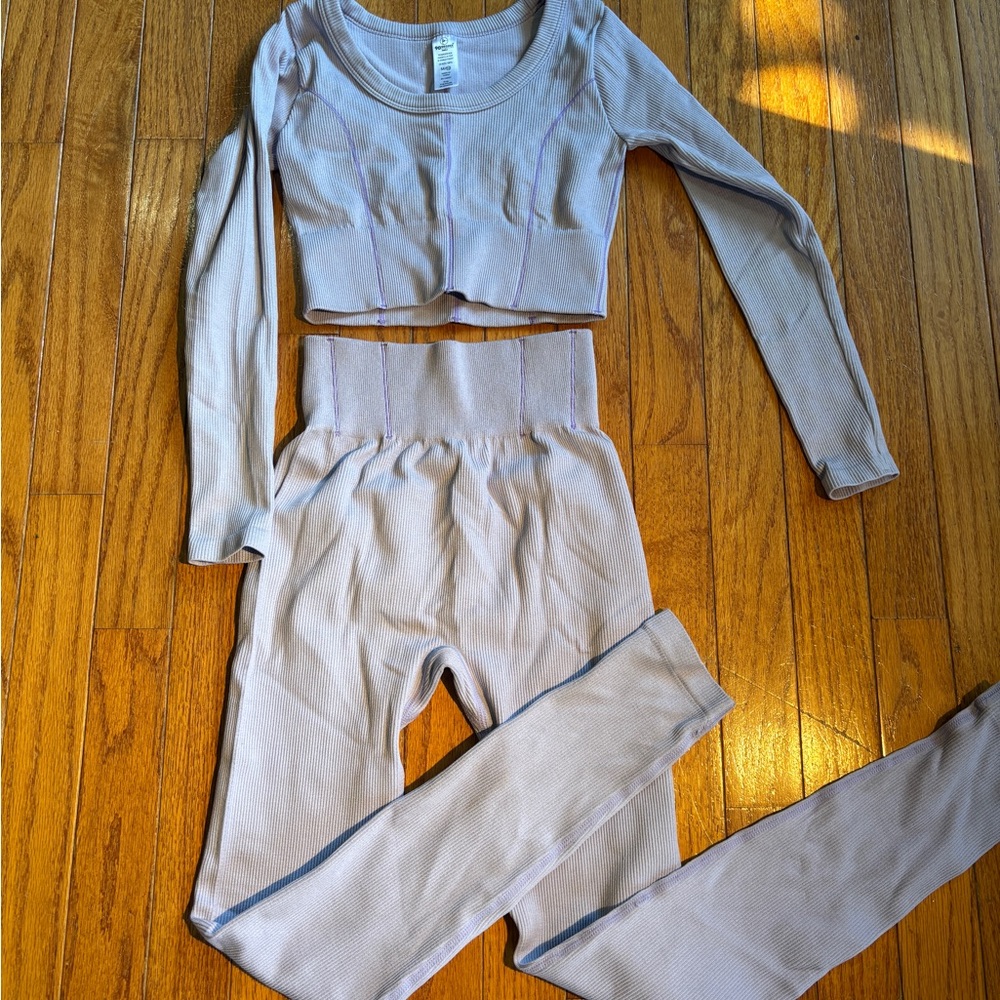 Lilac Long Sleeve Crop Top and Leggings Set